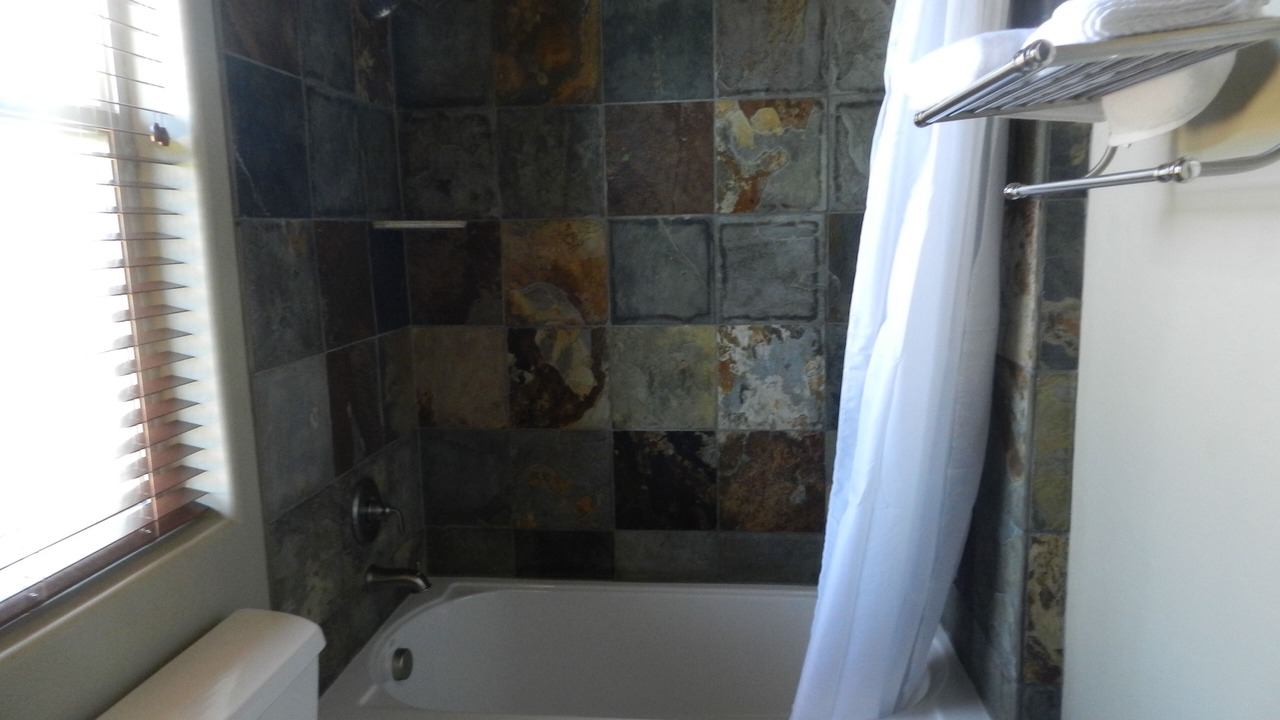 Photo of Bathroom in Williamson