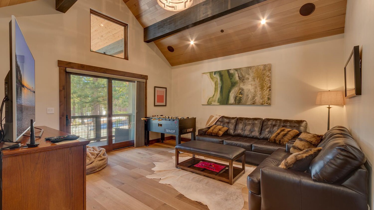 Photo of Livingroom in Truckee