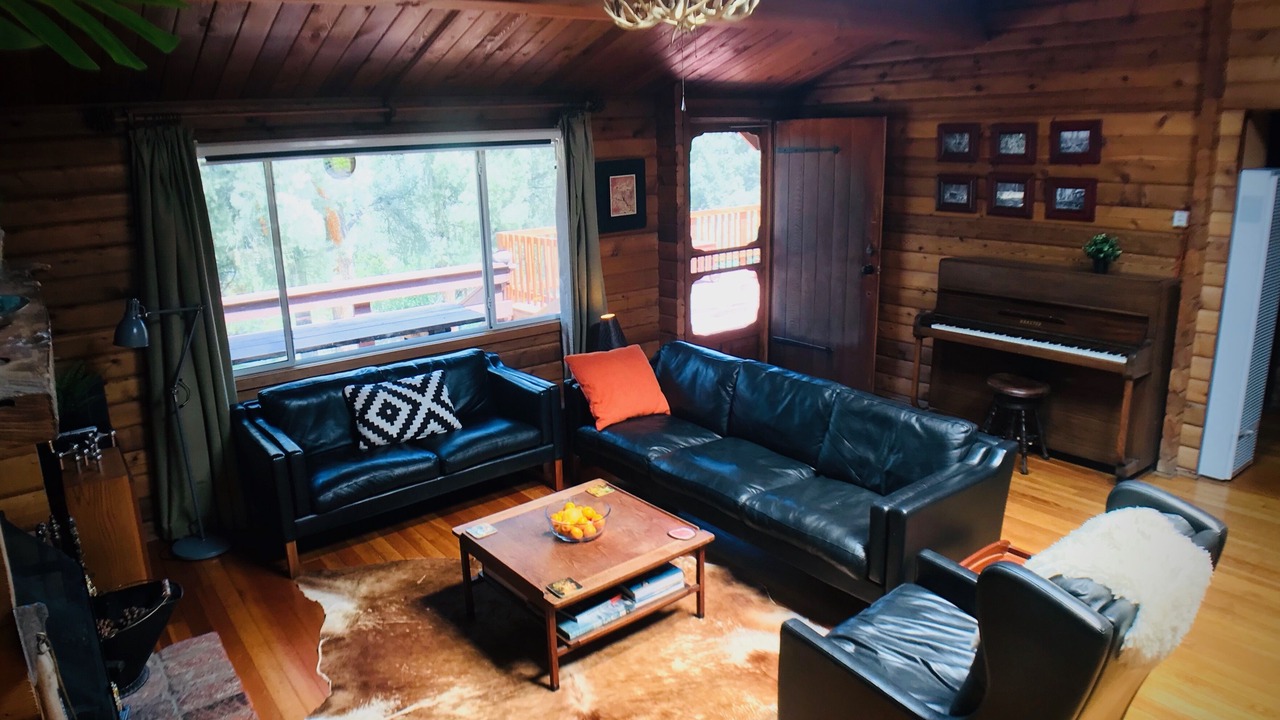 Photo of Livingroom in Pine Mountain Club