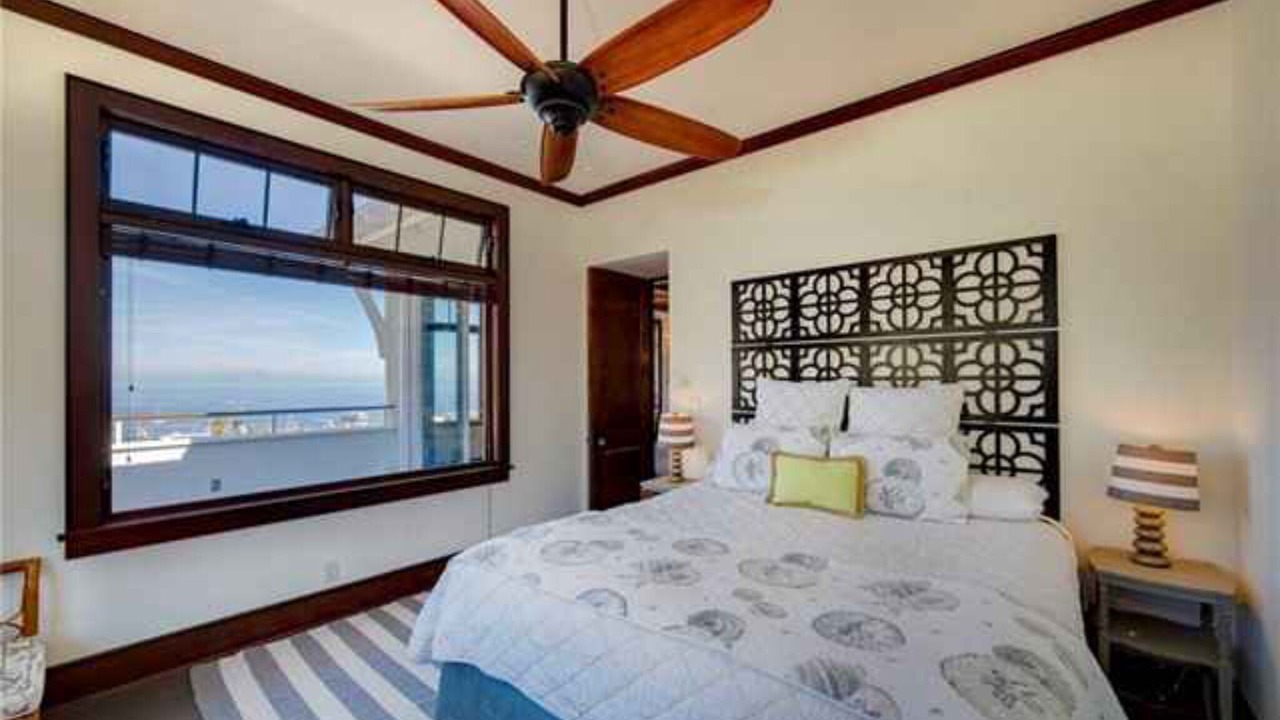 Photo of Bedroom in Avalon