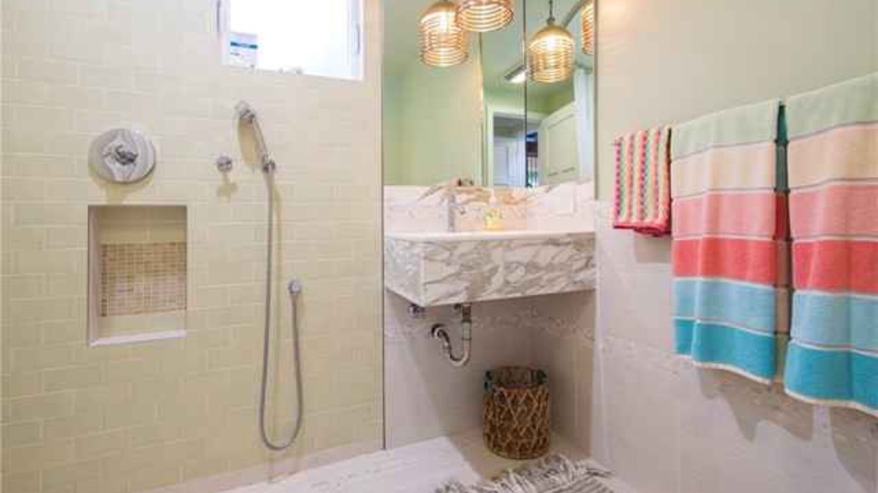 Photo of Bathroom in Avalon