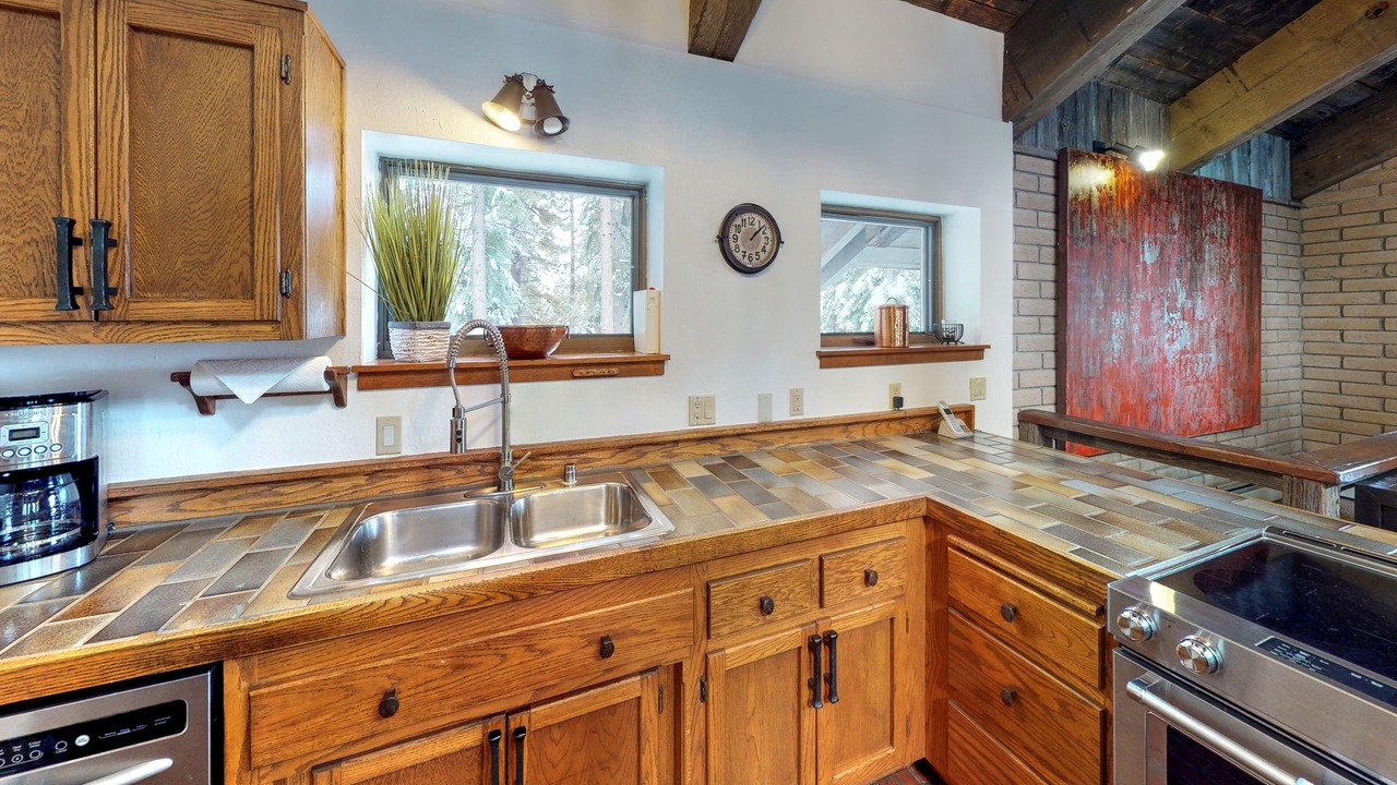 Photo of Others in Sugar Pine Estate
