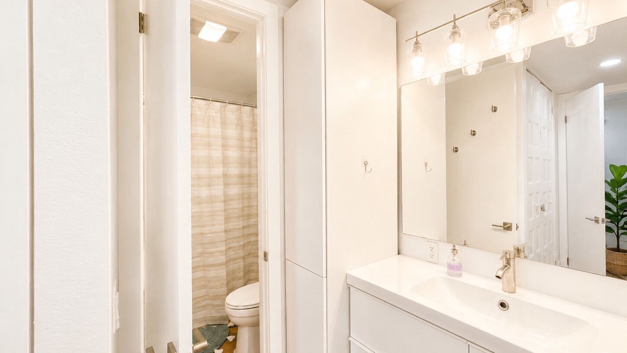 Photo of Bathroom in Townsite