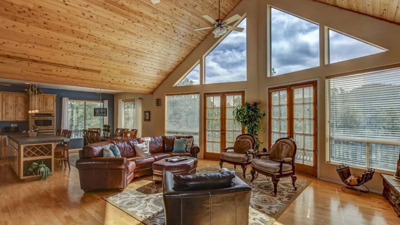 Photo of Livingroom in Groom Creek