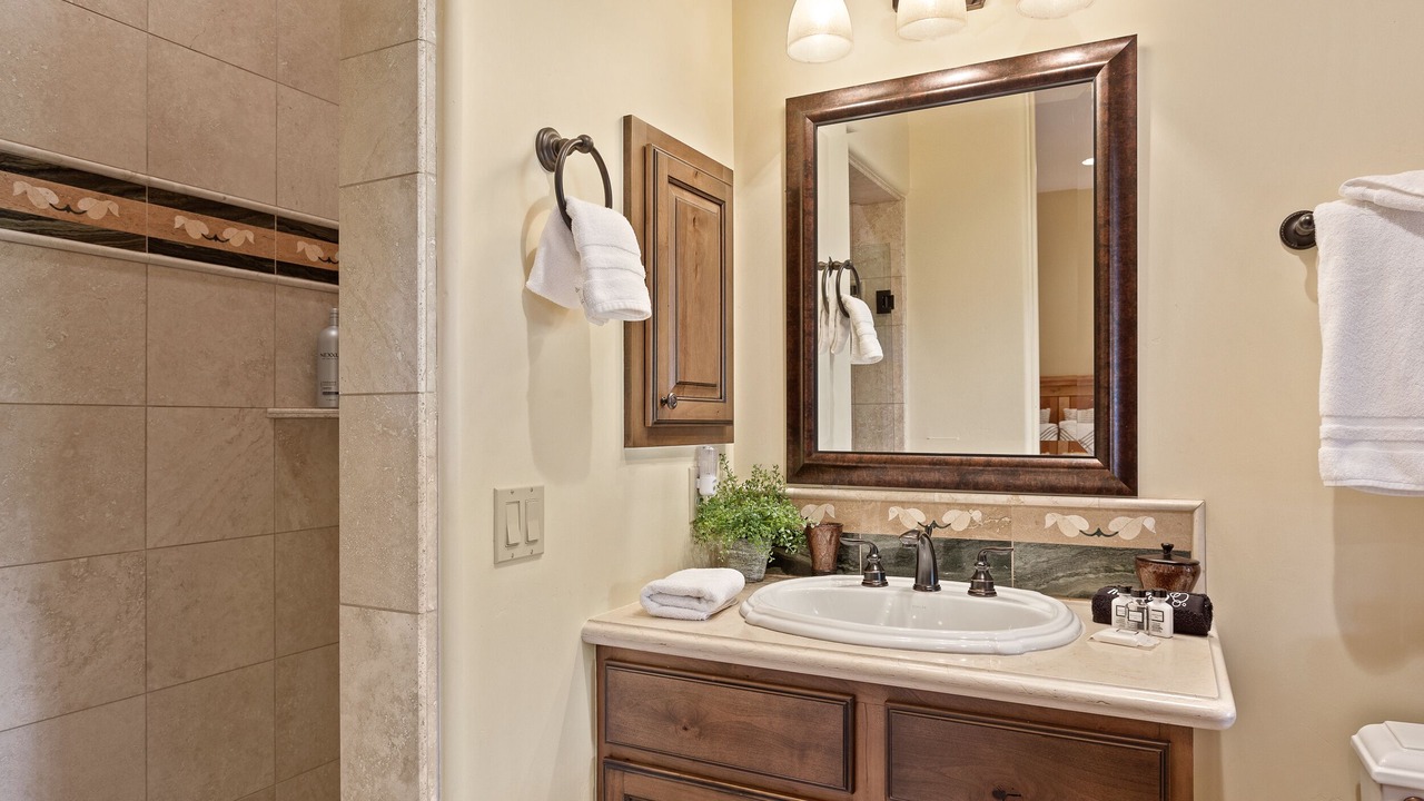 Photo of Bathroom in Canyon Ridge Estates