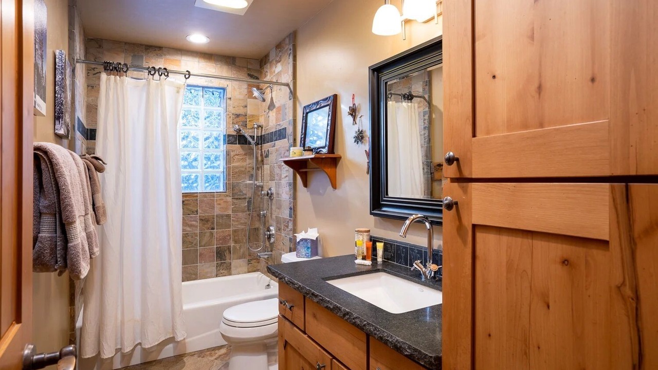 Photo of Bathroom in Truckee