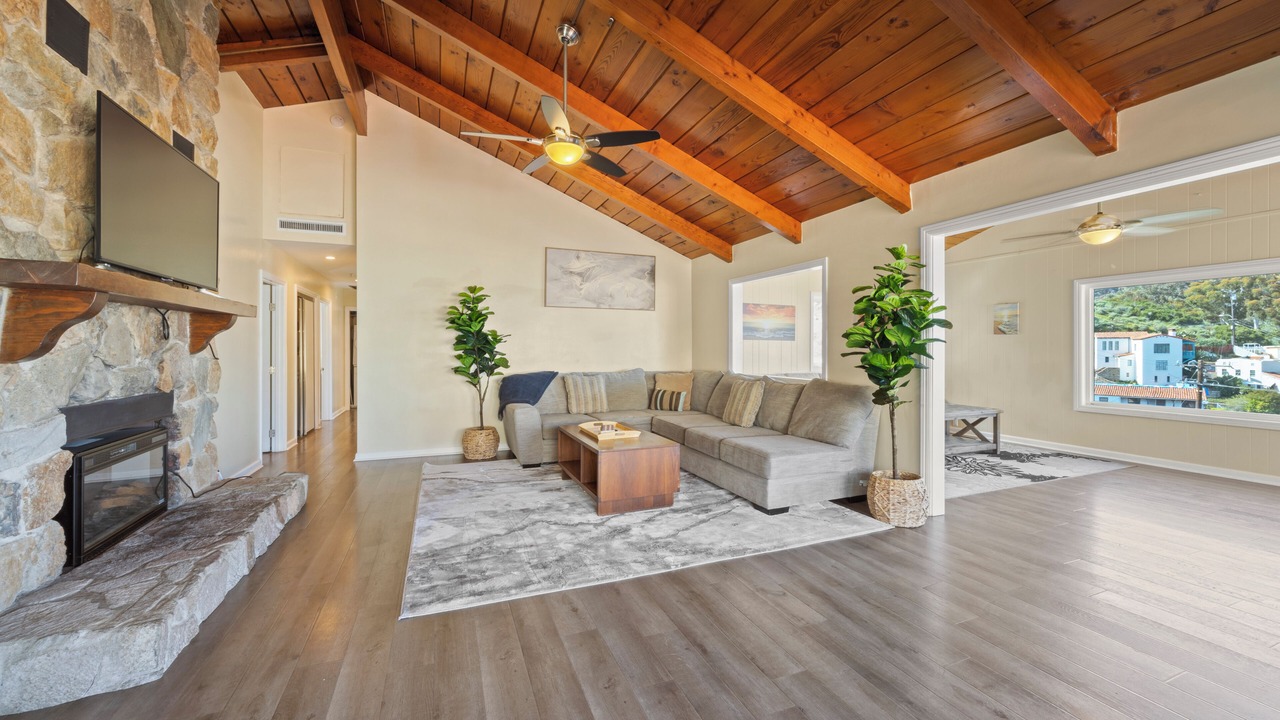Photo of Livingroom in Avalon