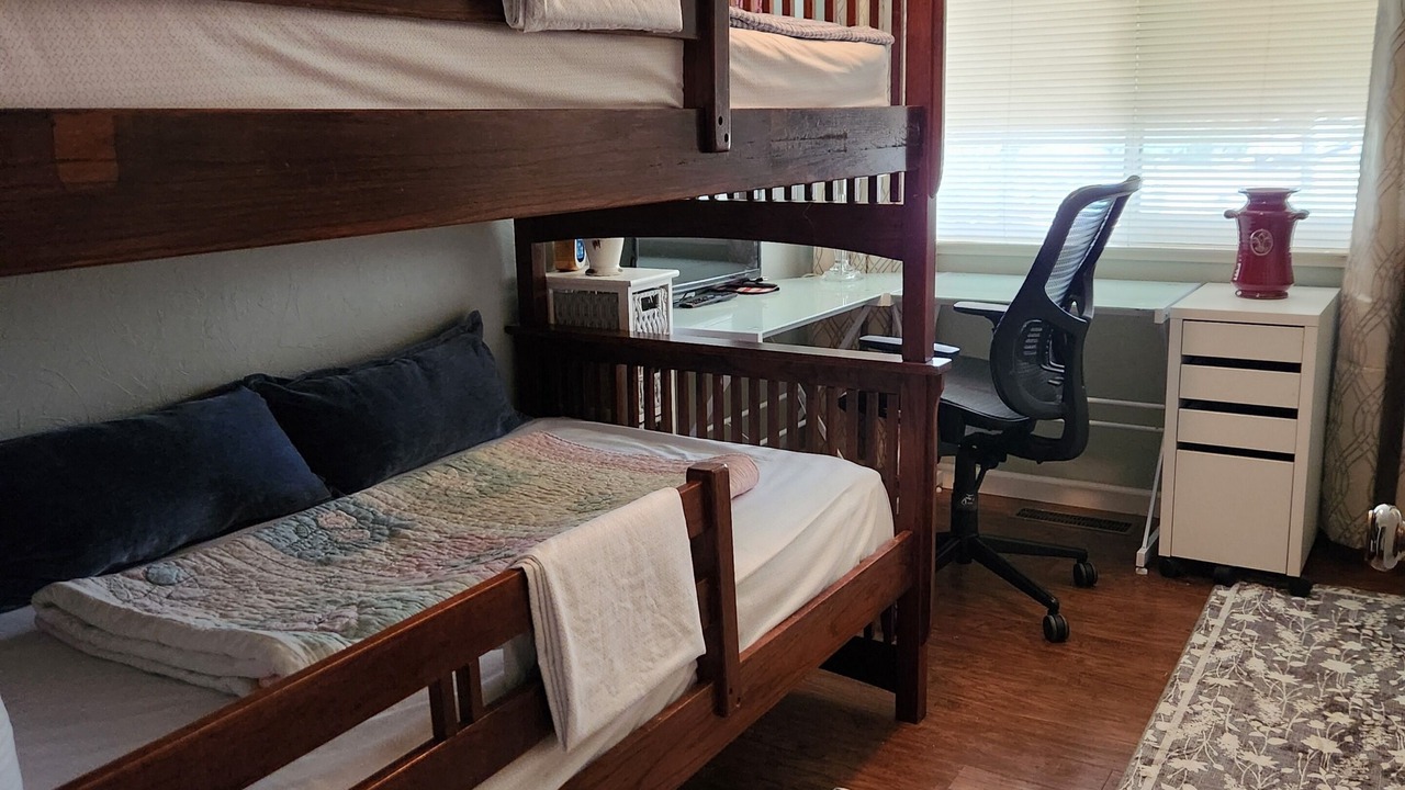 Photo of Bedroom in Mountain Club