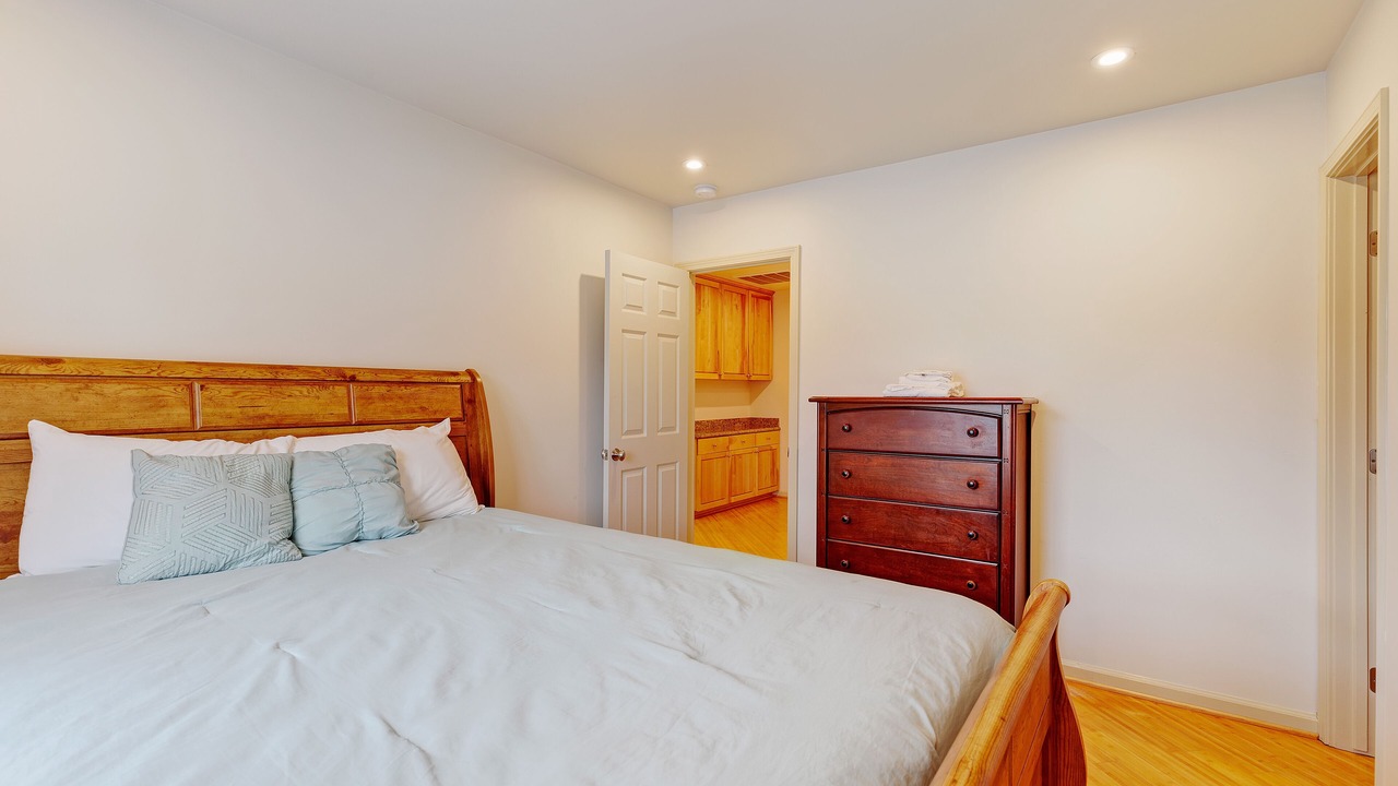 Photo of Bedroom in Point Loma Heights