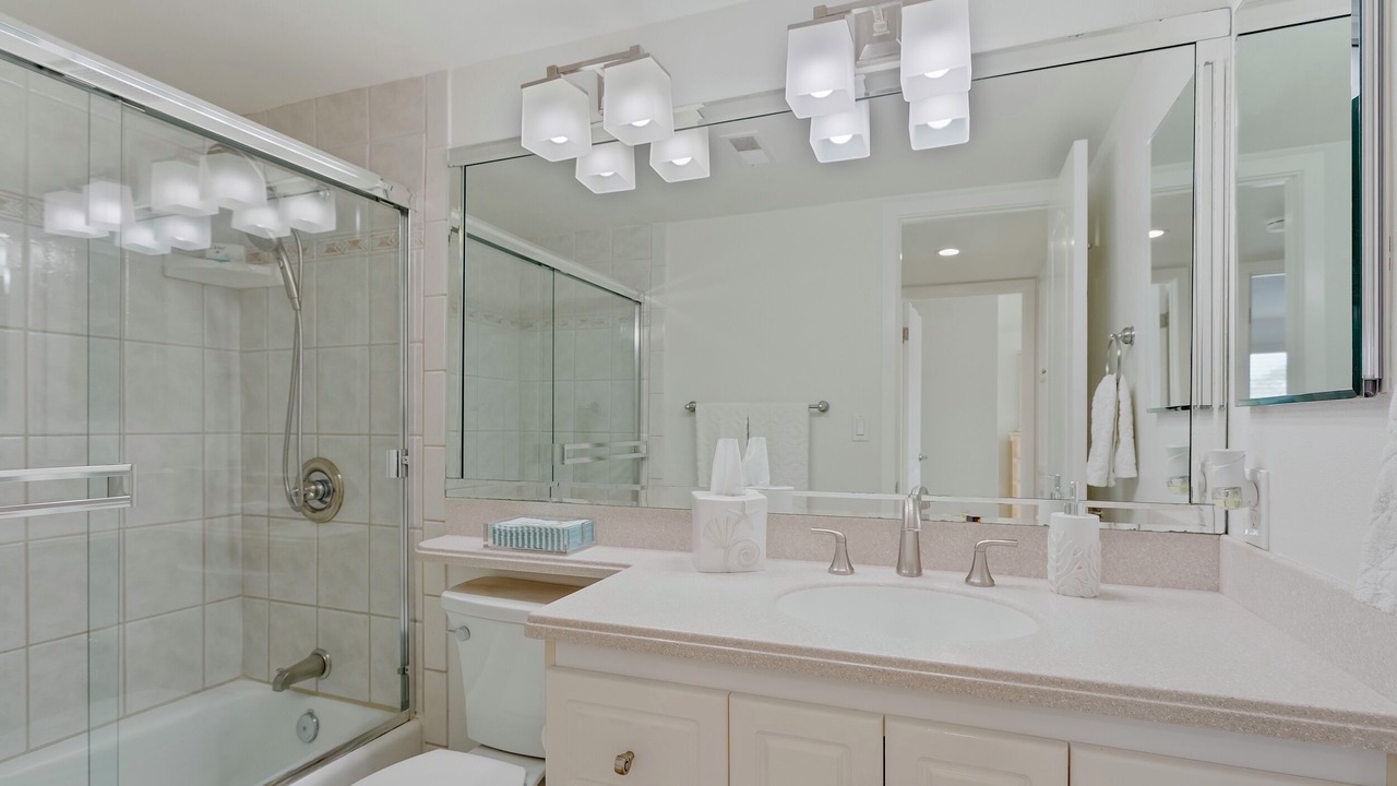 Photo of Bathroom in Mission Beach