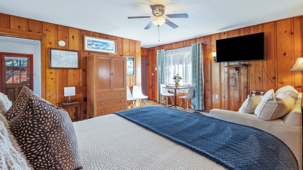 Photo of Bedroom in Three Rivers