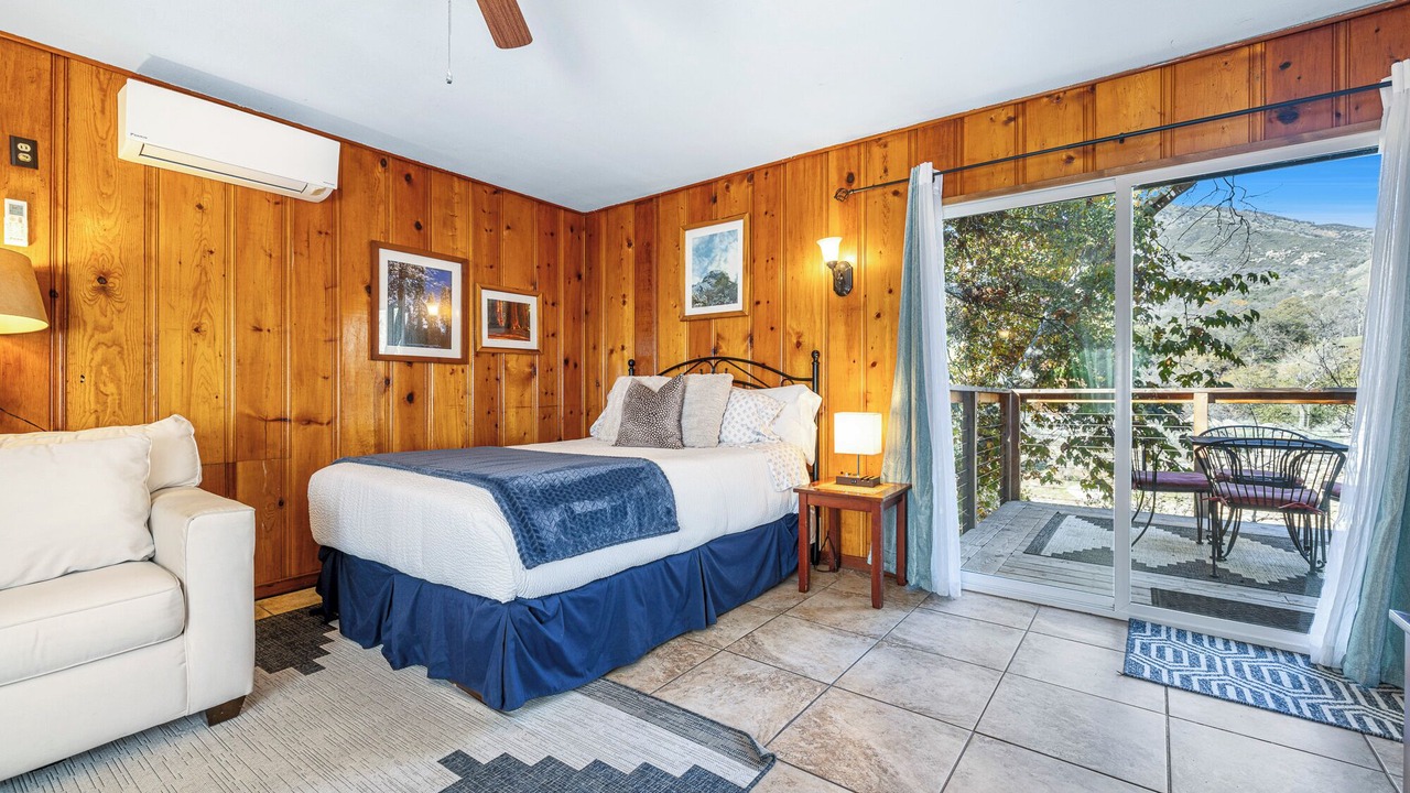 Photo of Bedroom in Three Rivers