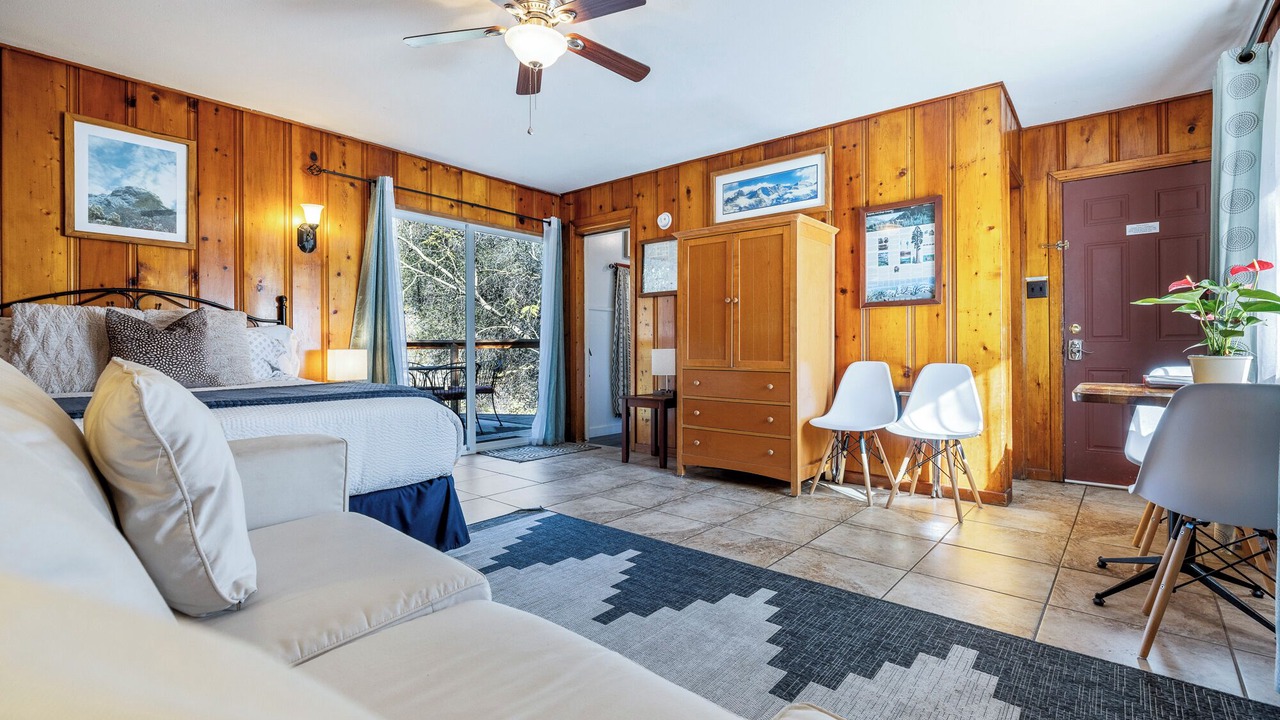 Photo of Bedroom in Three Rivers
