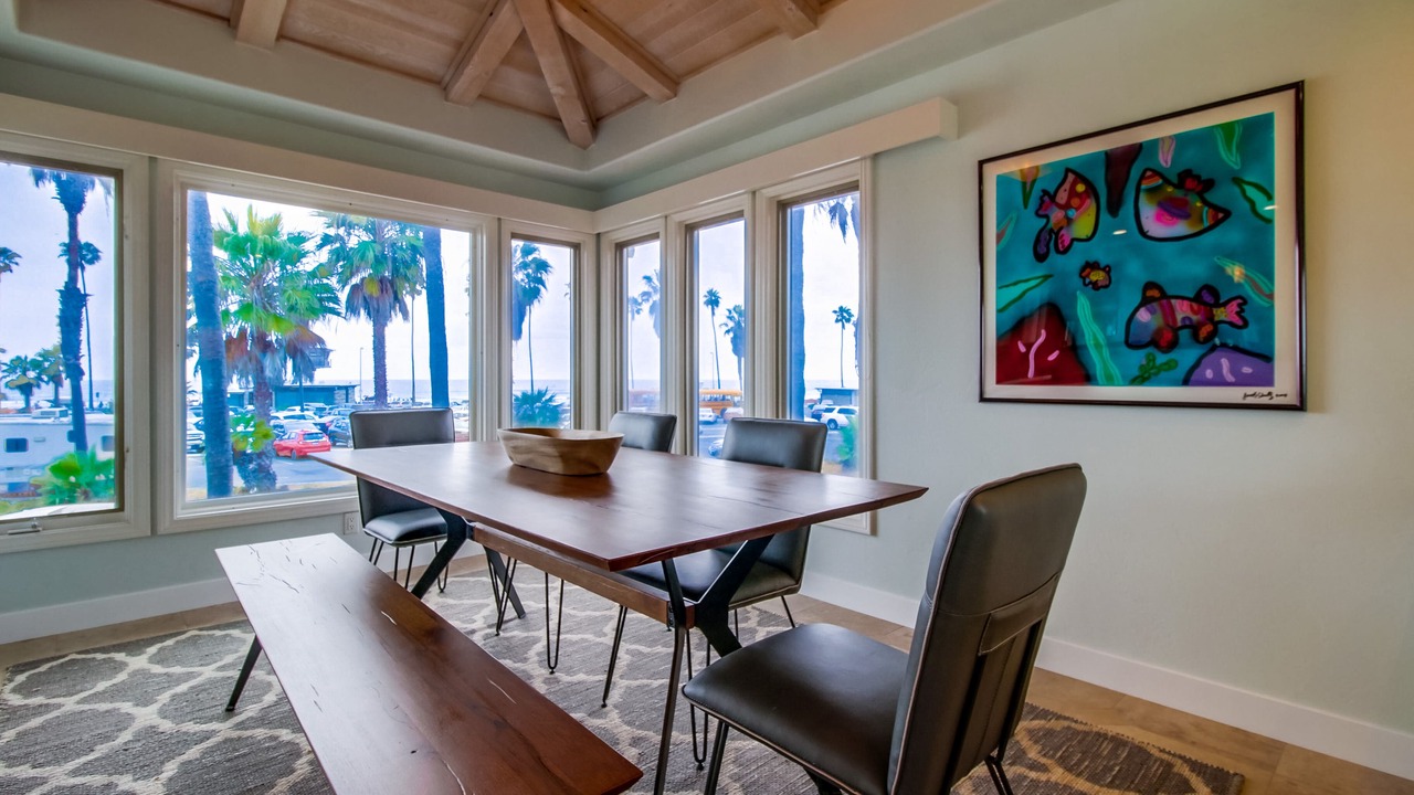 Photo of Bedroom in La Jolla Shores