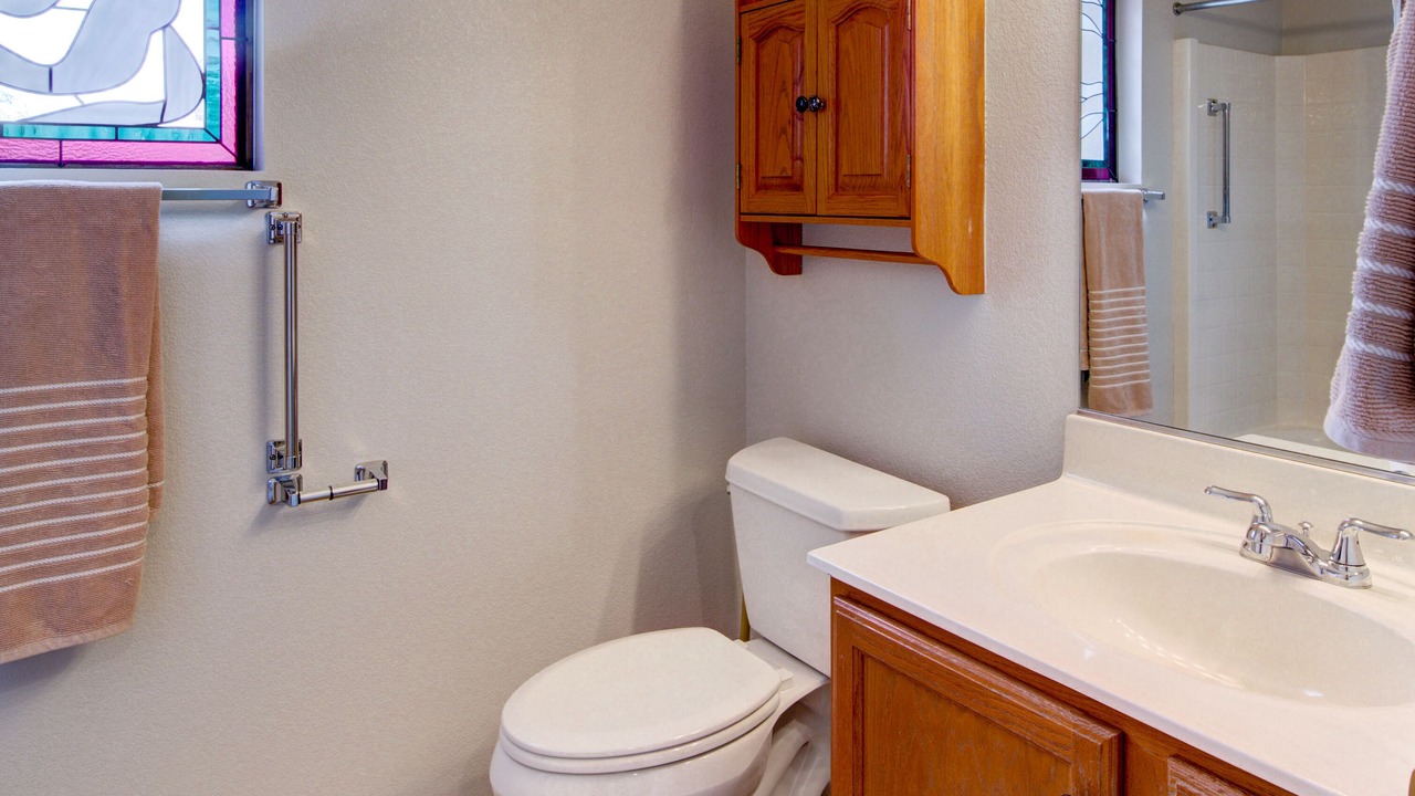 Photo of Bathroom in Desert Breeze