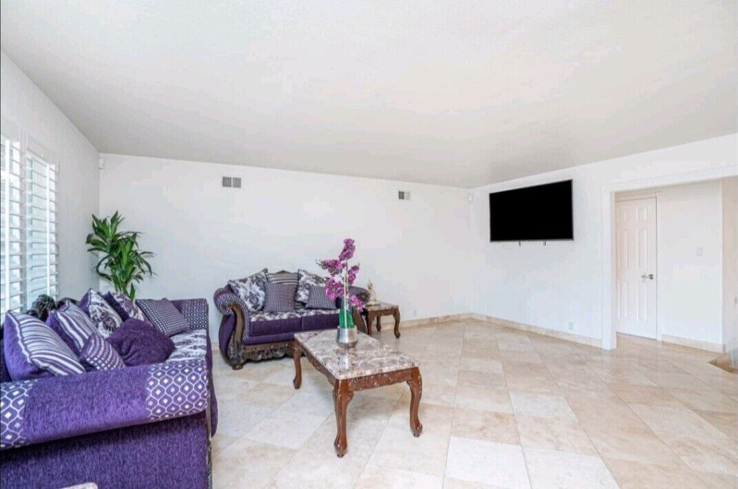 Photo of Livingroom in Spring Valley