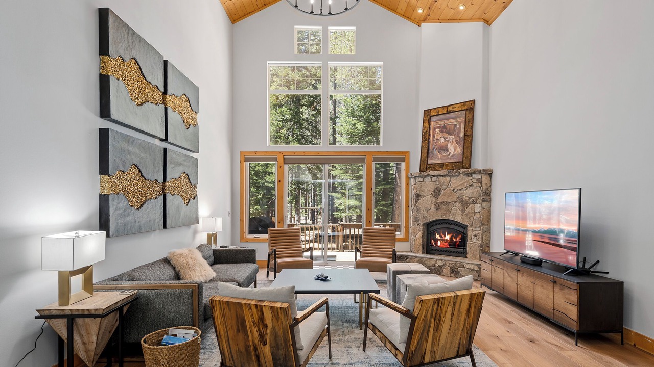 Photo of Livingroom in Truckee