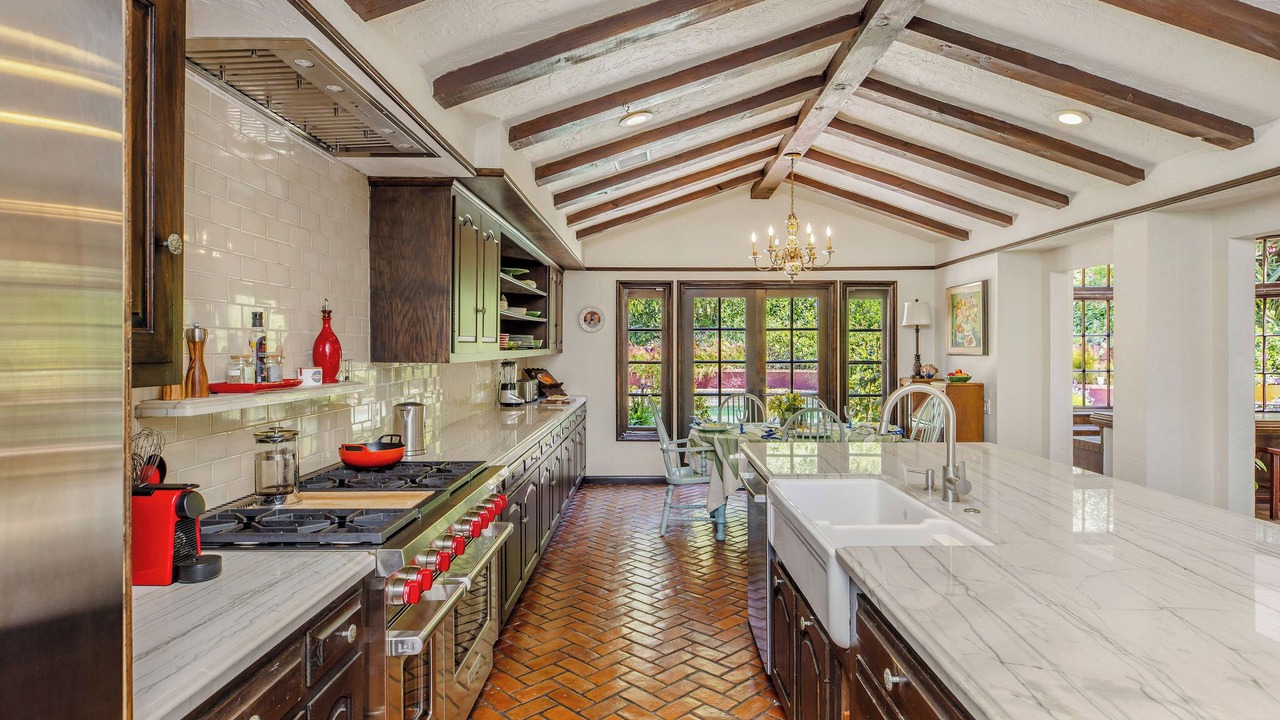Photo of Kitchen in Palisades Highlands