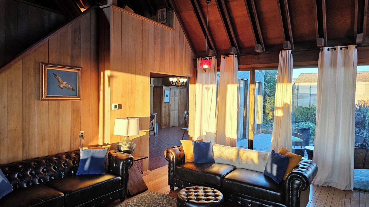 Photo of Livingroom in Bodega Bay