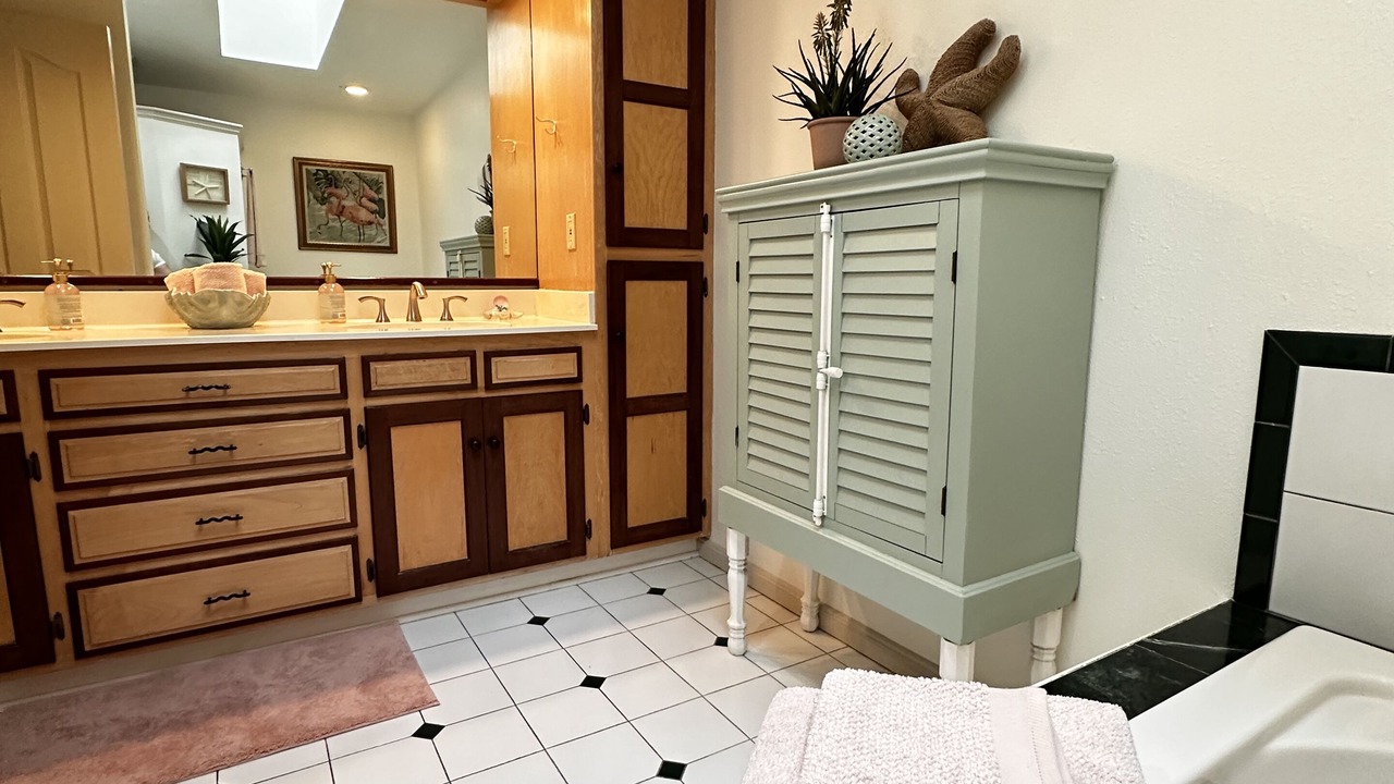 Photo of Bathroom in Chico