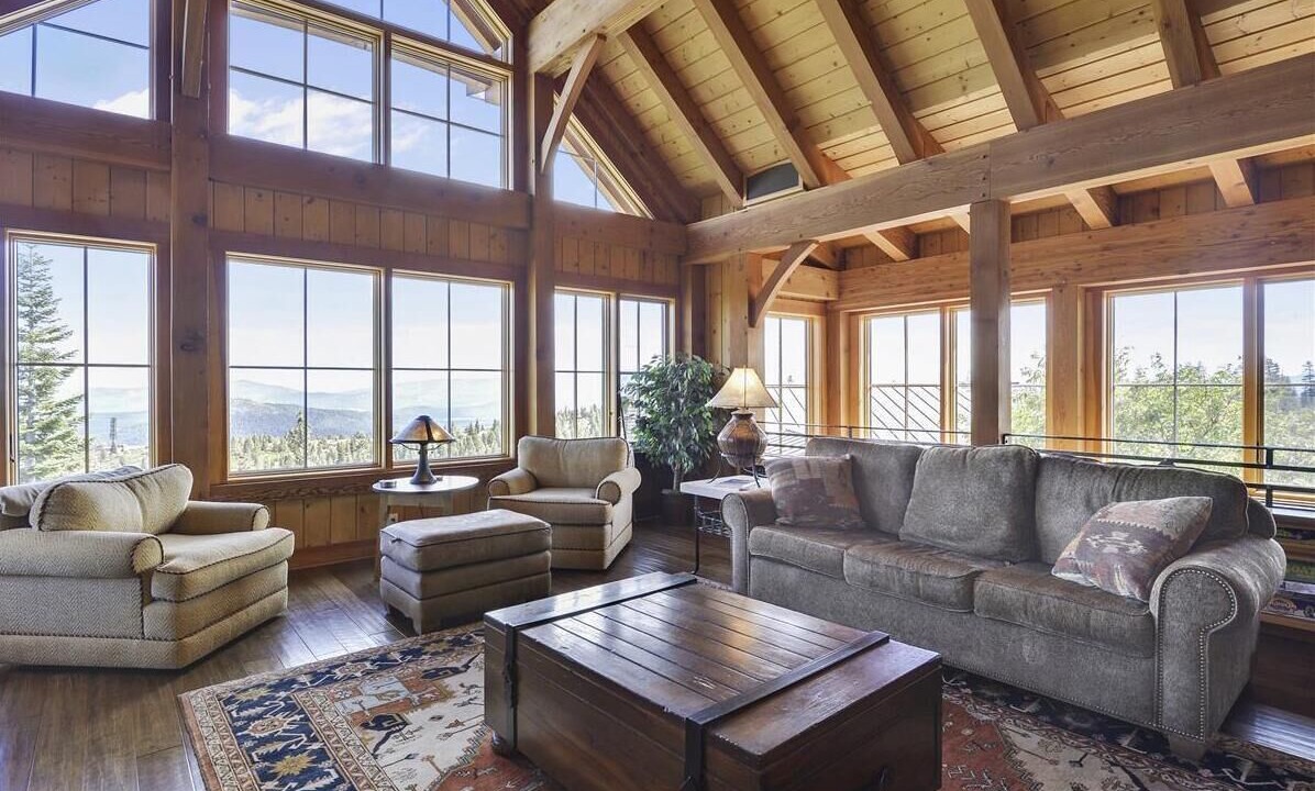 Photo of Livingroom in Truckee