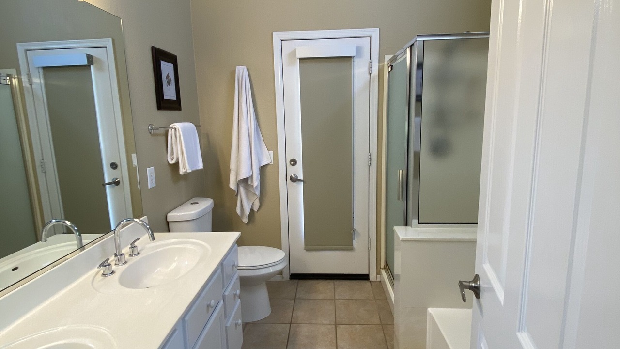 Photo of Bathroom in Desert Ridge