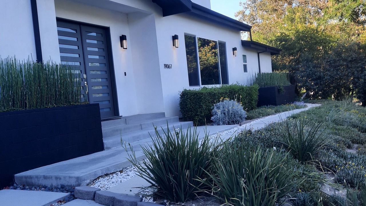 Photo of Outdoor in Tarzana