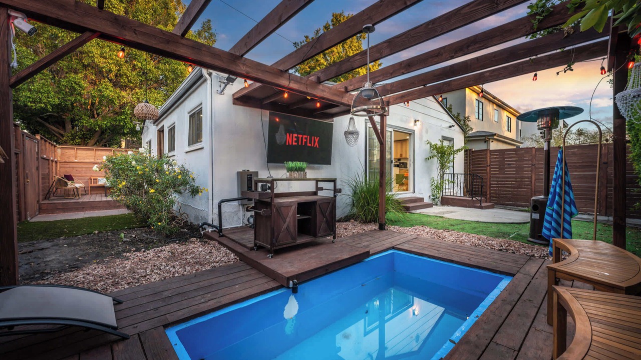 Photo of Outdoor in Fairfax District