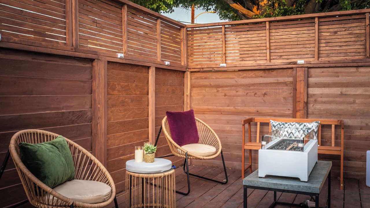 Photo of Outdoor in Fairfax District