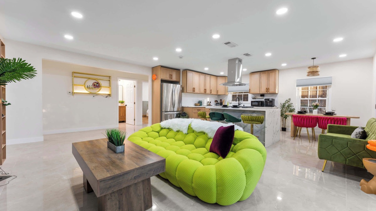 Photo of Bedroom in Fairfax District