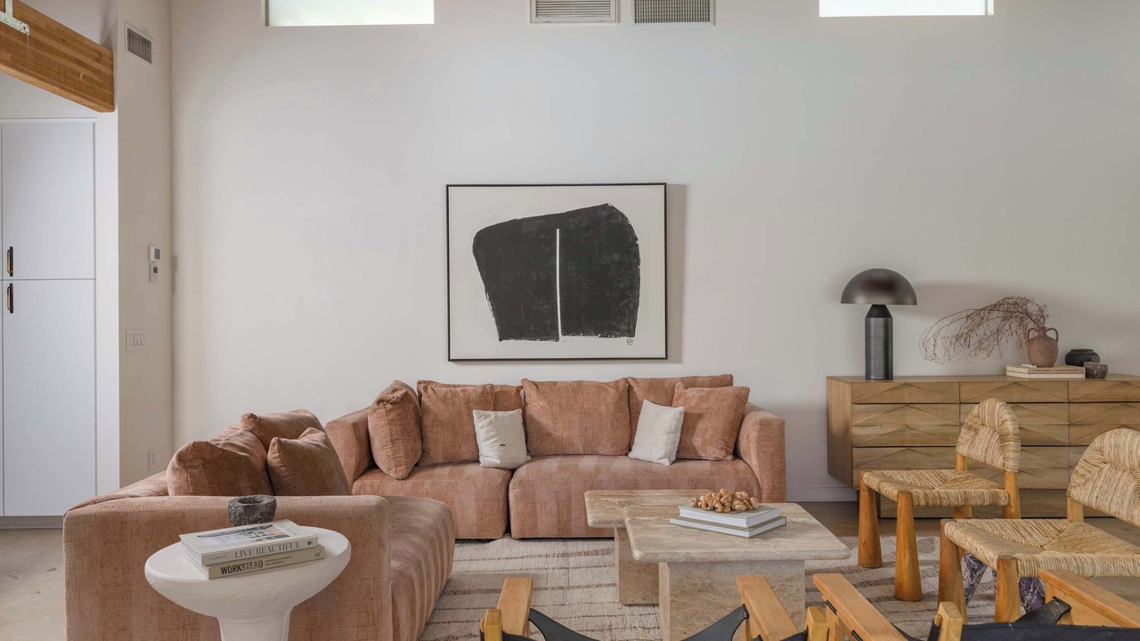 Photo of Bedroom in The Movie Colony