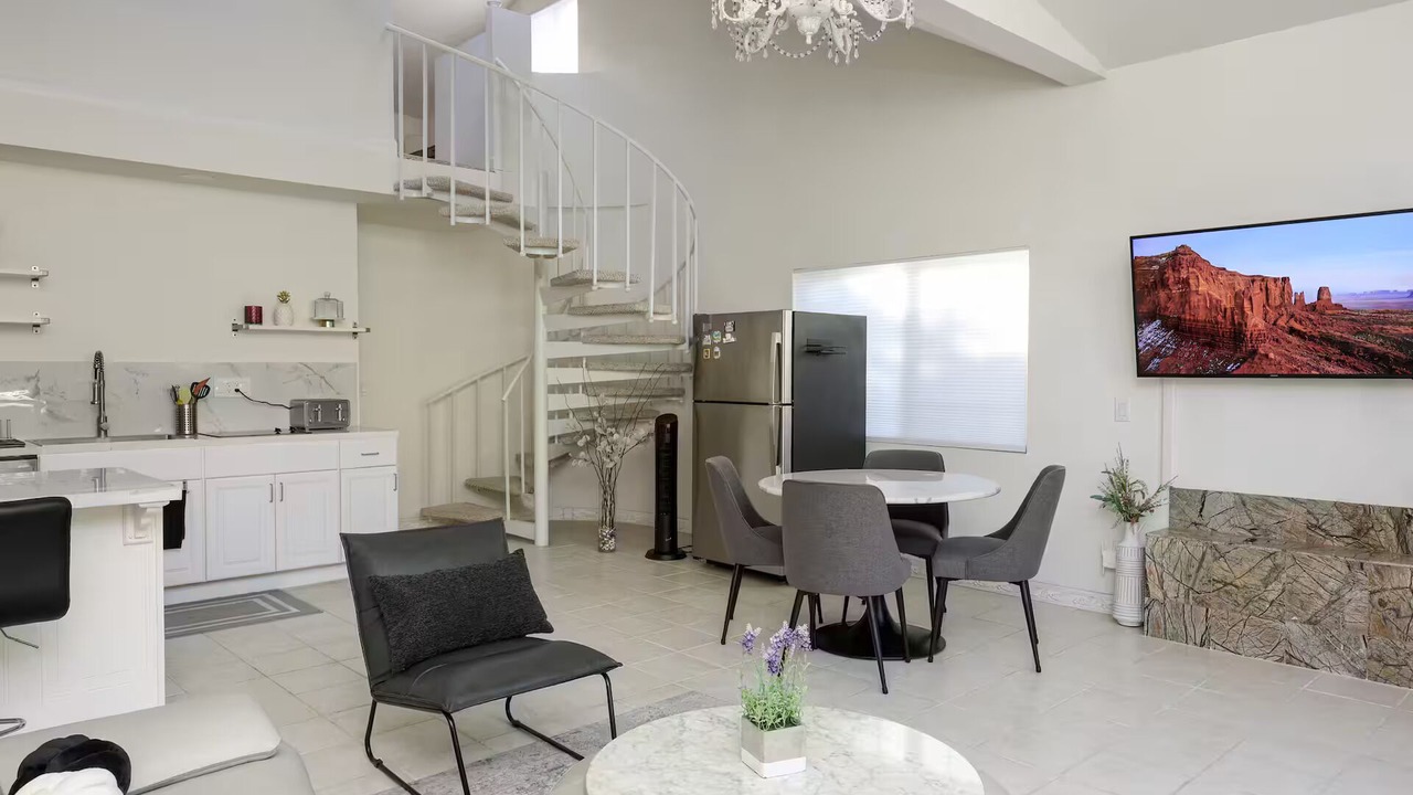 Photo of Livingroom in Tierrasanta