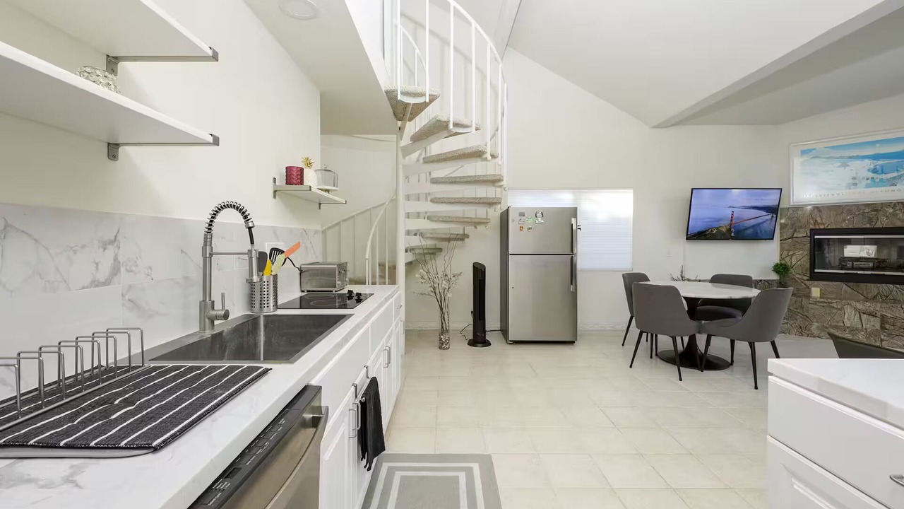 Photo of Kitchen in Tierrasanta