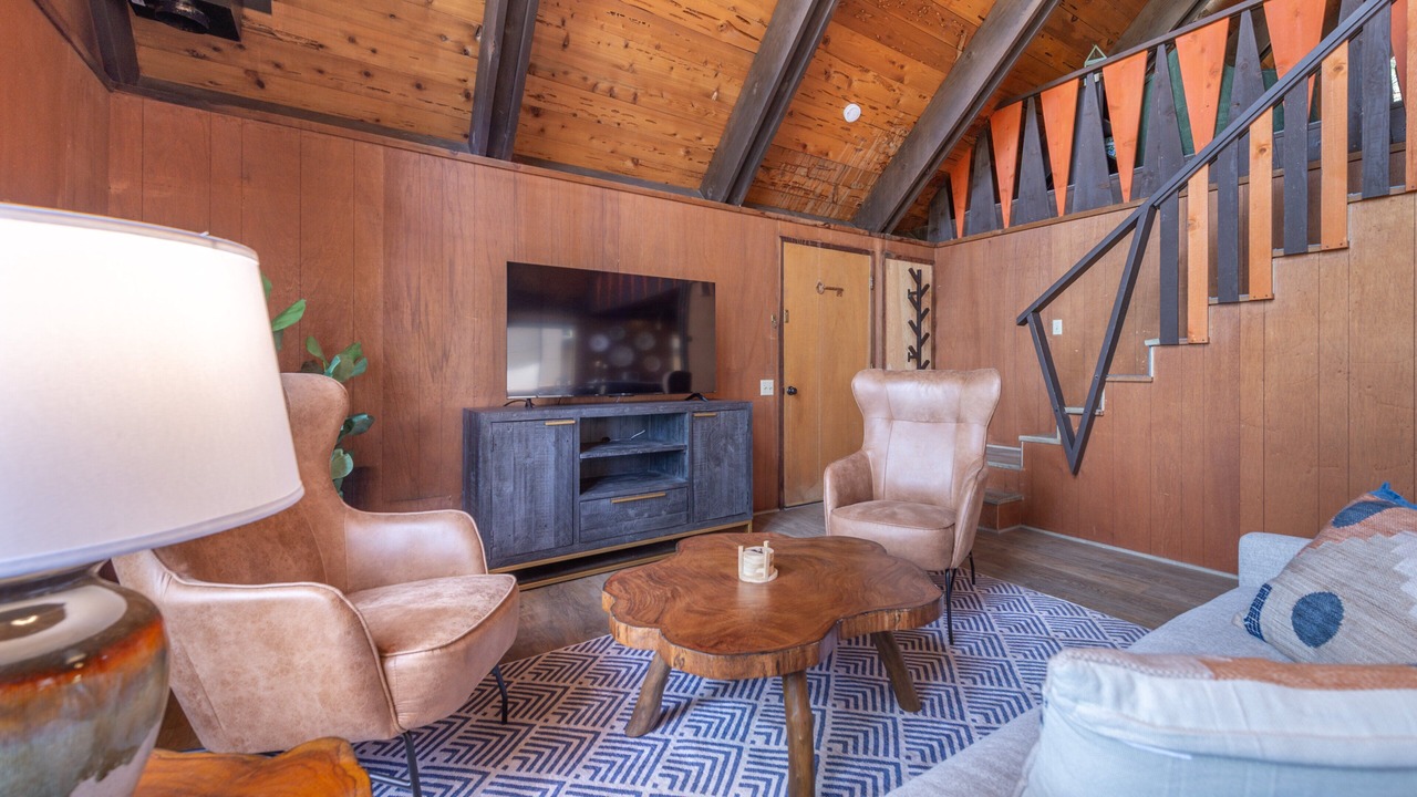 Photo of Livingroom in Brockway