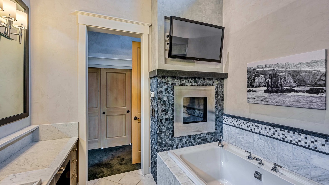 Photo of Bathroom in Gualala