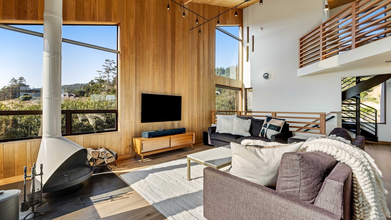Photo of Bedroom in Sea Ranch