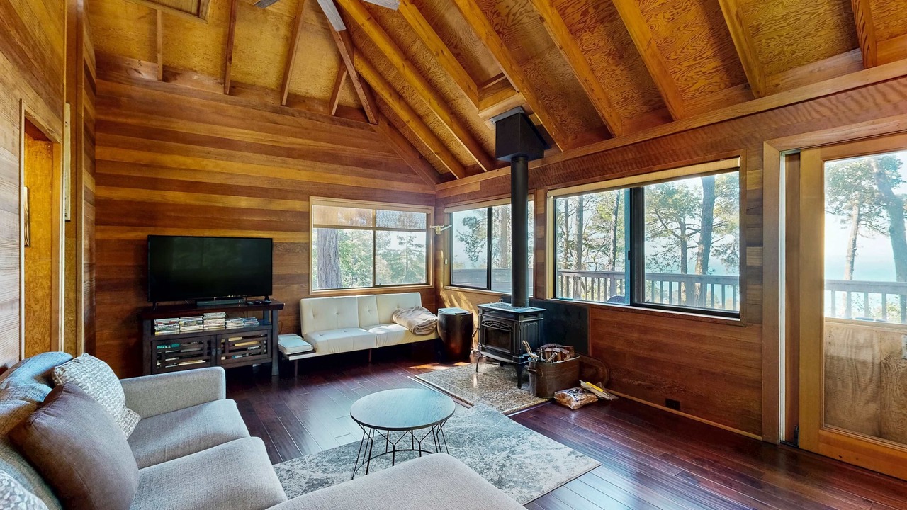 Photo of Bedroom in Sea Ranch