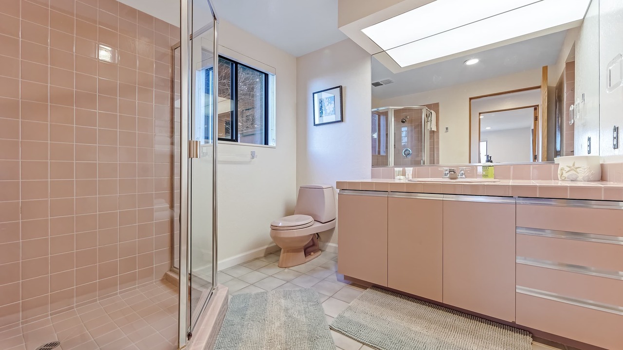 Photo of Bathroom in Sea Ranch