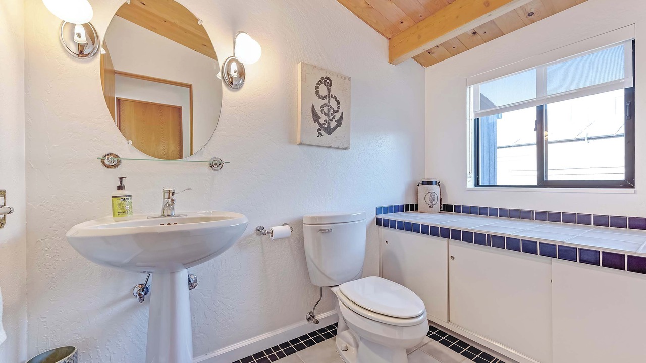 Photo of Bathroom in Sea Ranch