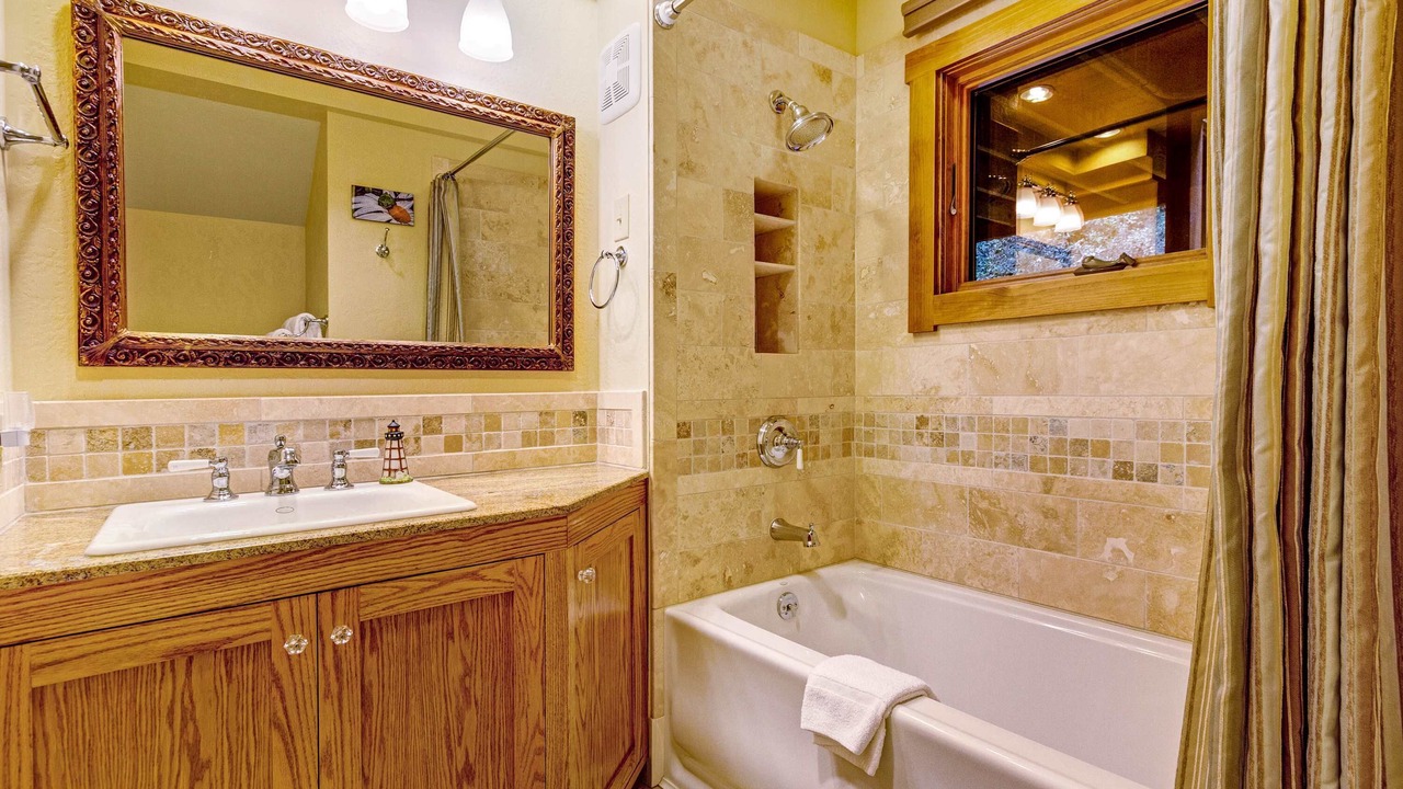 Photo of Bathroom in Sea Ranch