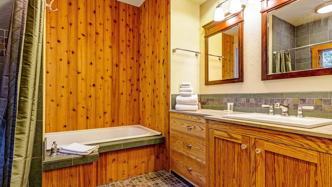 Photo of Bathroom in Sea Ranch