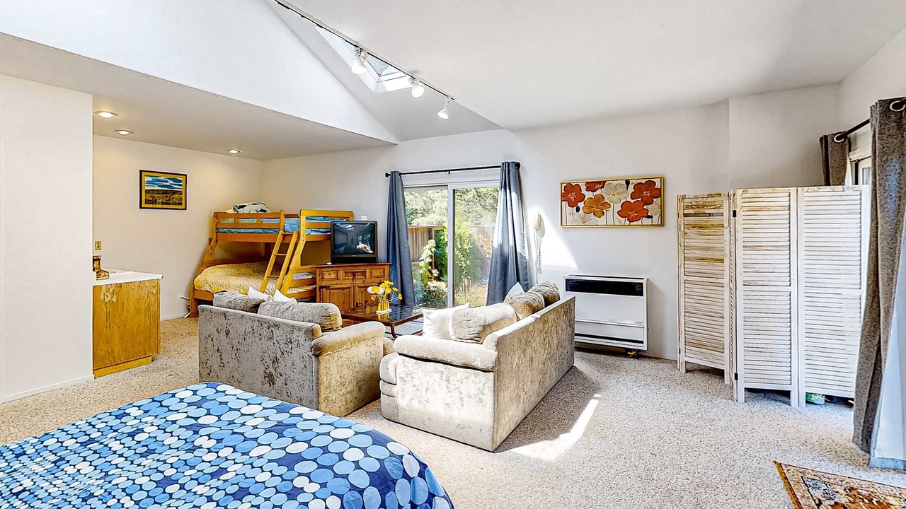 Photo of Bedroom in Sea Ranch