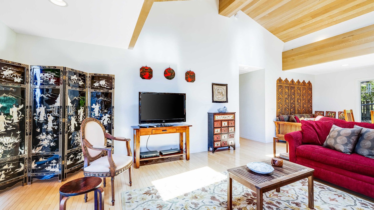 Photo of Bedroom in Gualala
