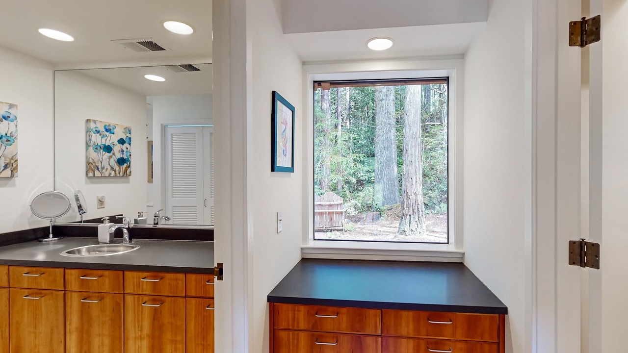 Photo of Bathroom in Sea Ranch