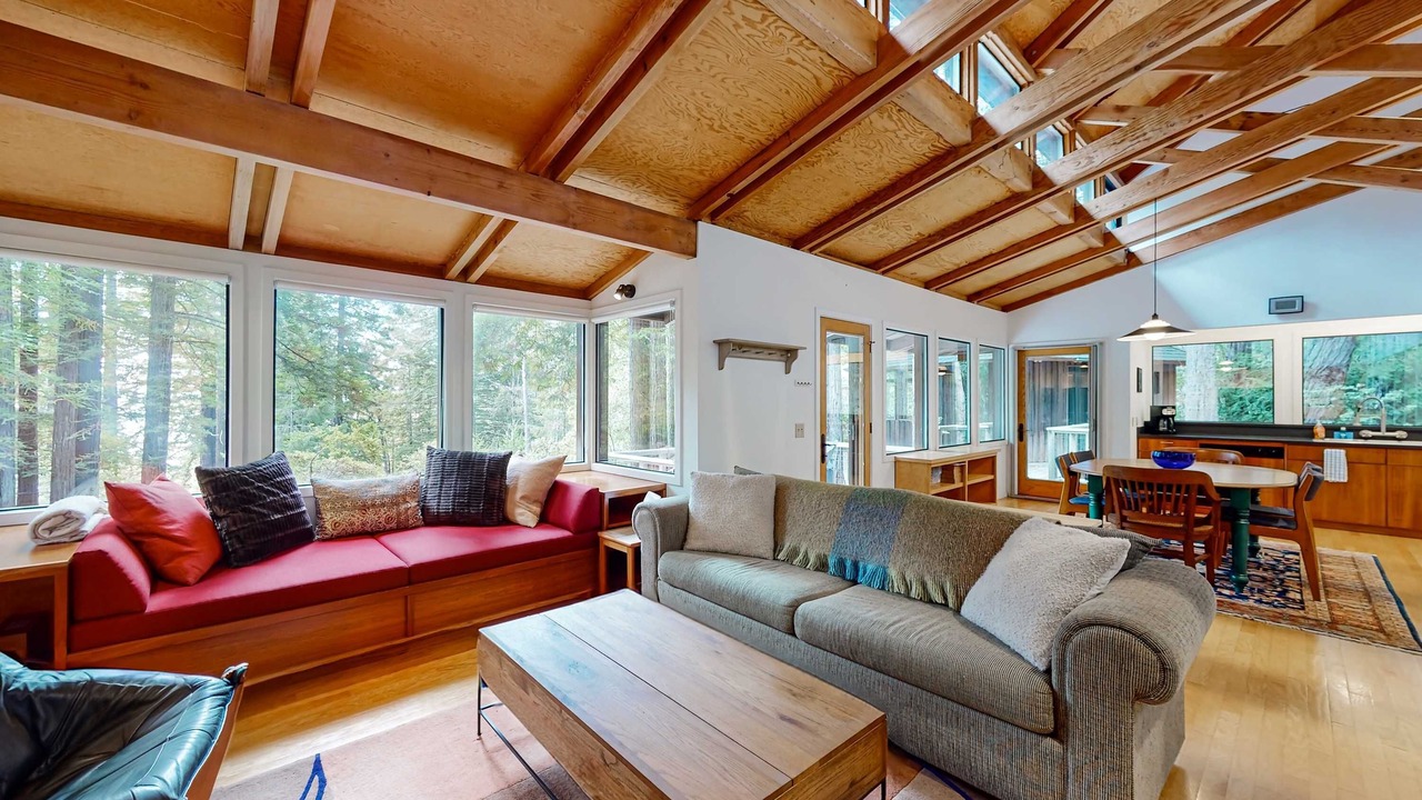 Photo of Bedroom in Sea Ranch
