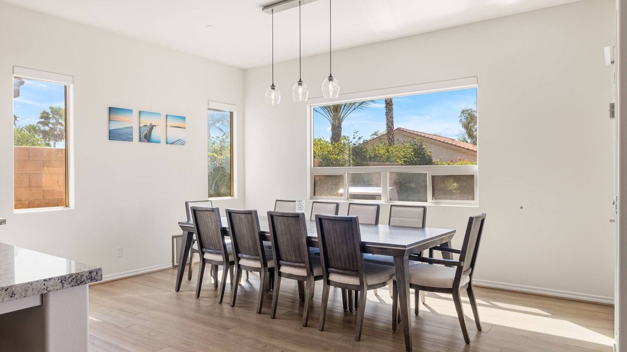 Photo of Livingroom in Palm Desert