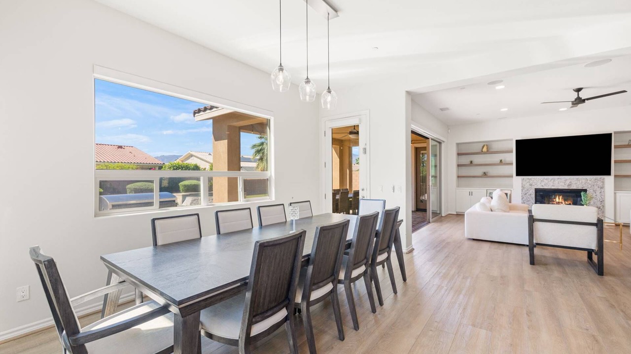 Photo of Livingroom in Palm Desert