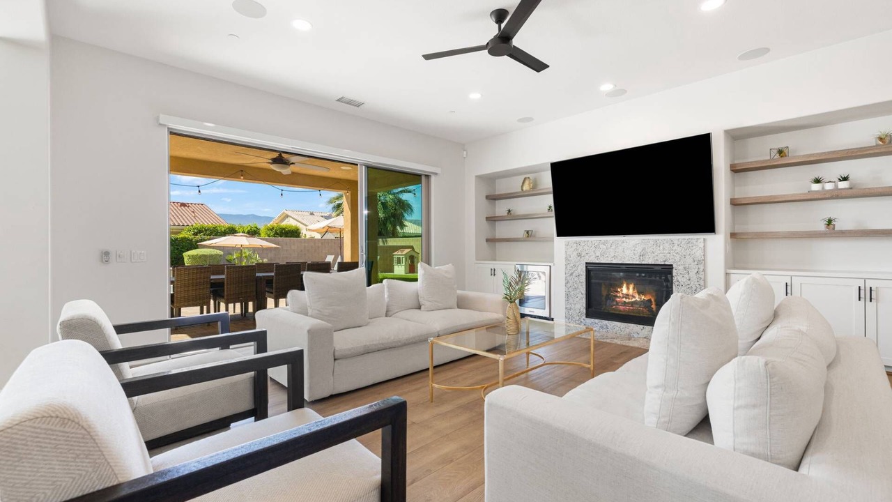 Photo of Livingroom in Palm Desert