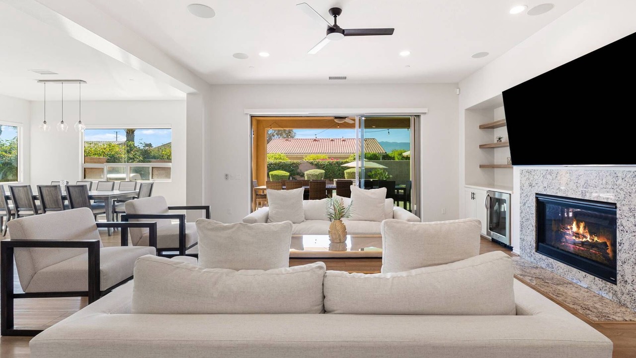 Photo of Livingroom in Palm Desert