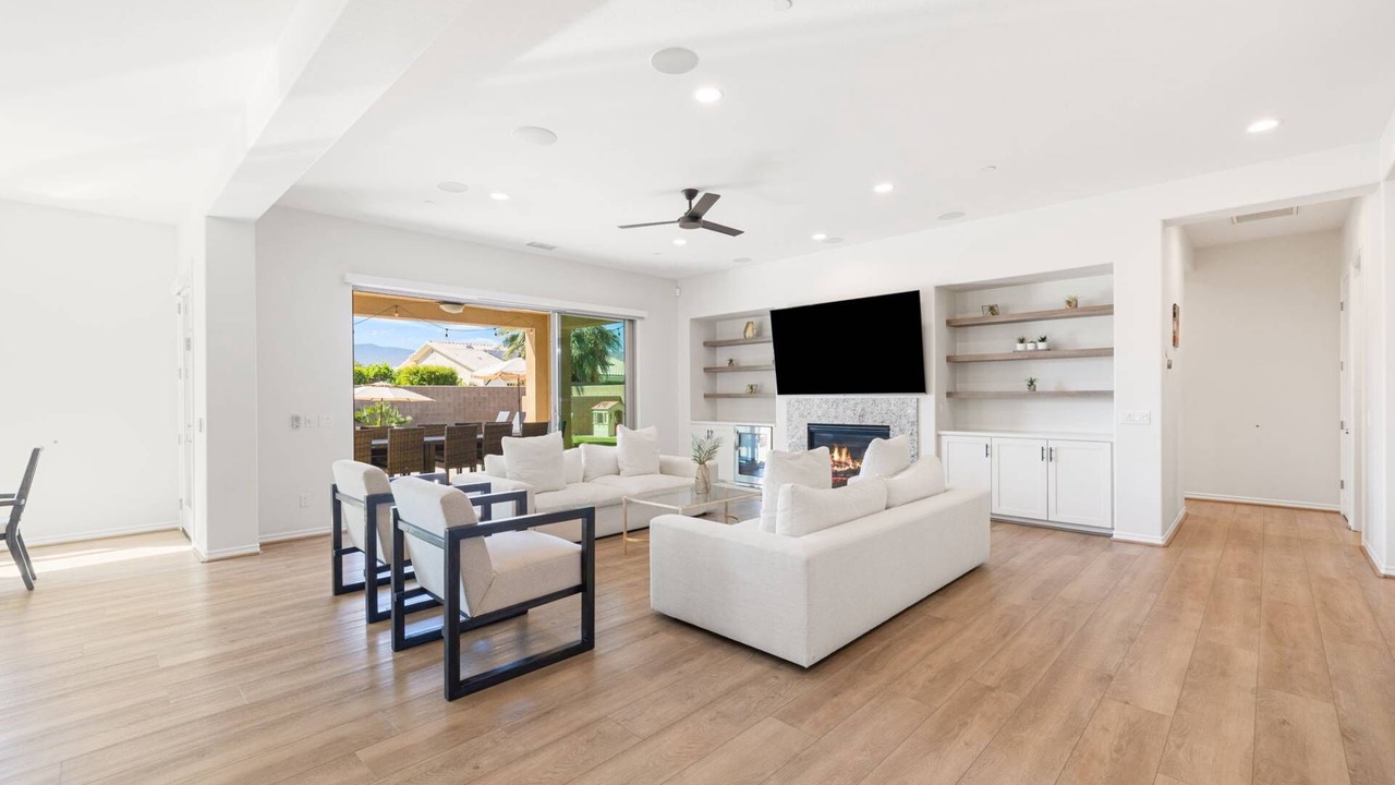 Photo of Livingroom in Palm Desert
